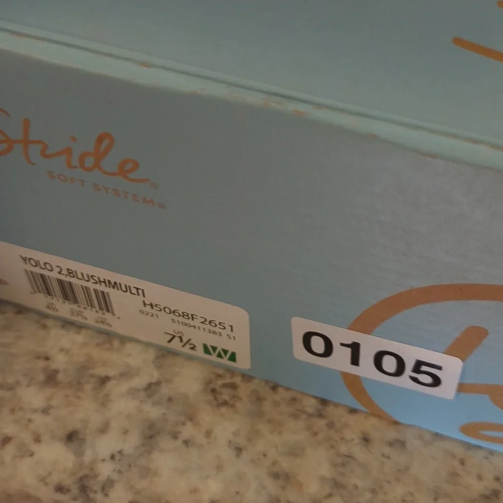 Life Stride Women's Pink & White Blush‎ Flex Wedge Sandals Size 7.5